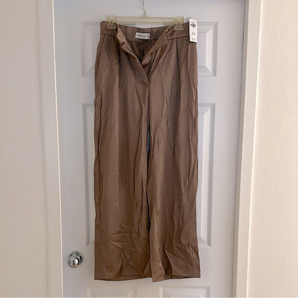 Abercrombie & Fitch Brown Satin Pleated Wide Leg Trousers Dress Pants